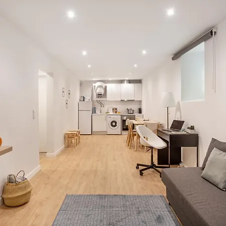 Ajuda Charm Apartment With Garden-3