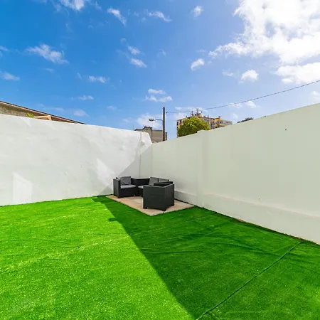 Ajuda Charm Apartment With Garden-2